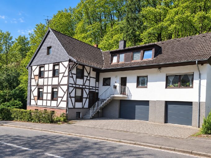Straßenansicht